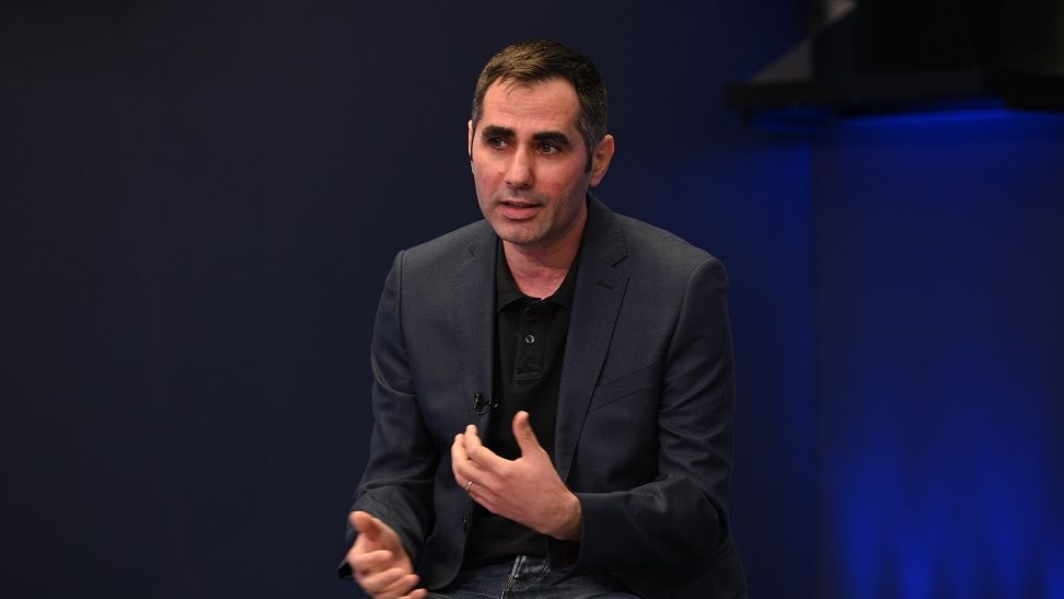 Românii vor mai puține vizite de la curieri și mai multe livrări la locker. Cum s-au schimbat preferințele de livrare în pandemie