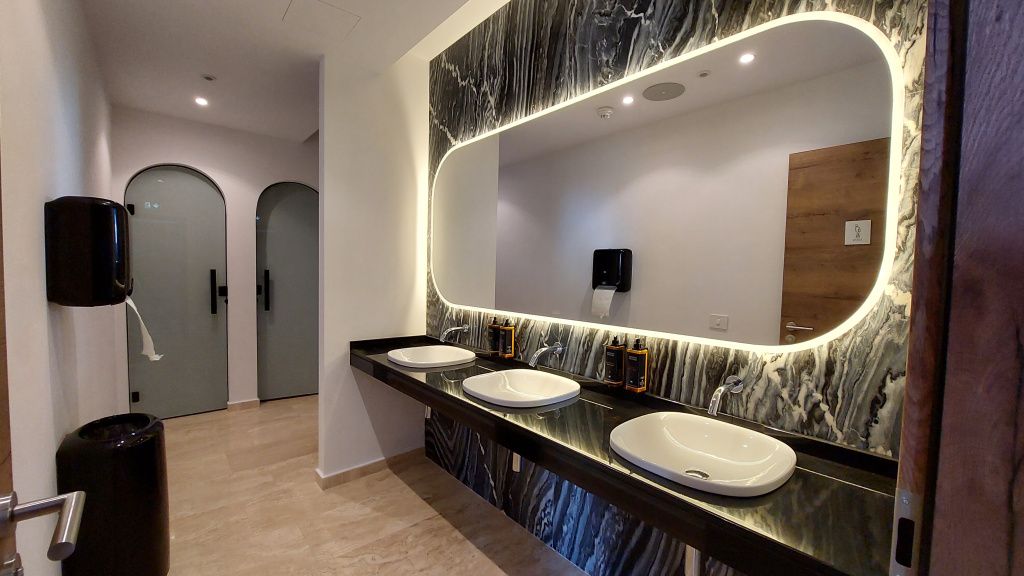 Cum arată cel mai nou hotel din România, construit pe proprietatea unui fost mare boier - Imagine 16