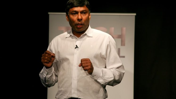 Cum sa te imbogatesti: sfatul simplu al unui indian devenit miliardar dupa ce a plecat de acasa cu 5 dolari in buzunar