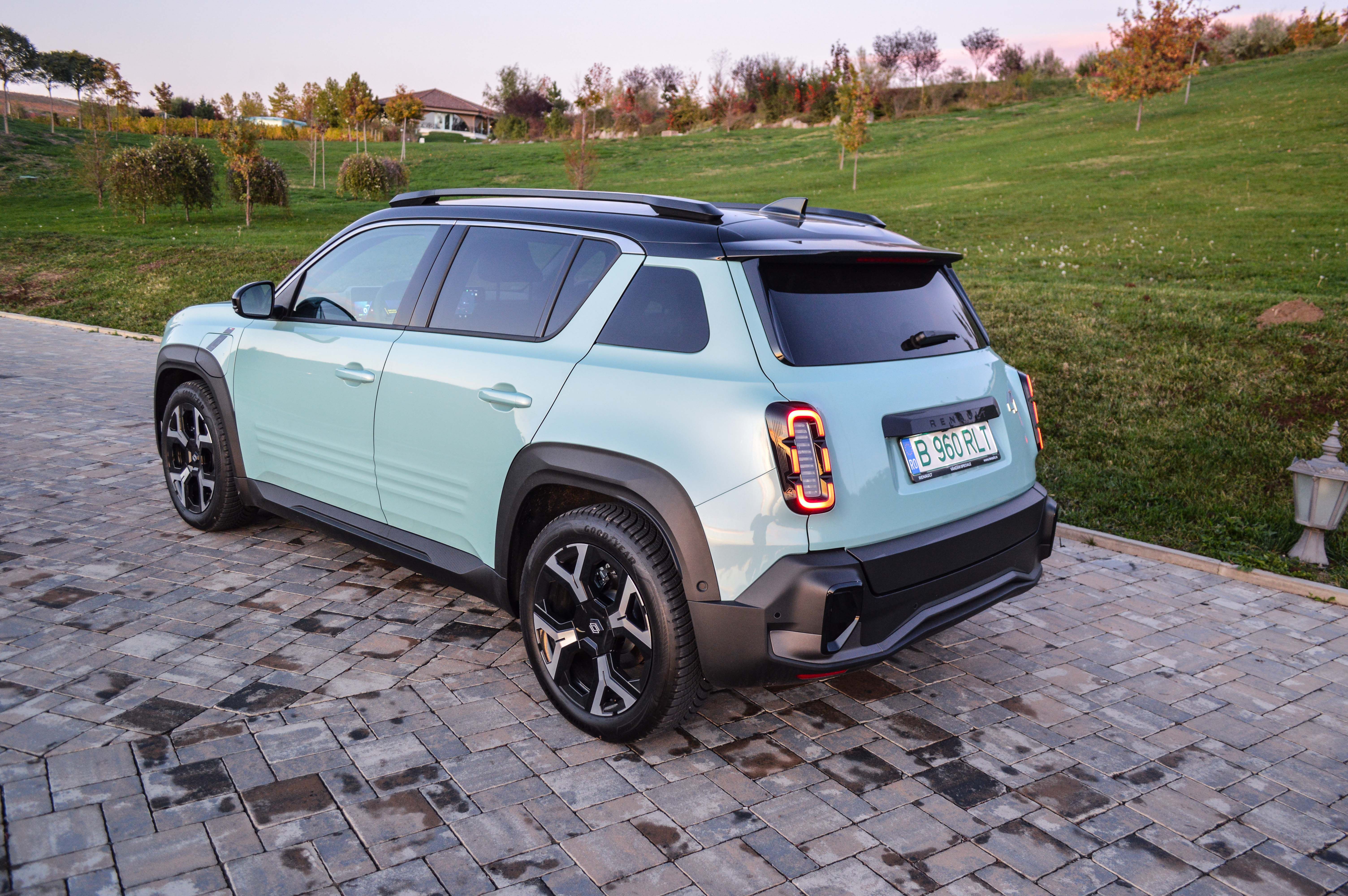 FOTO | Prim contact cu Renault Austral și Renault 4: Lumea nouă și lumea veche - Poza 44