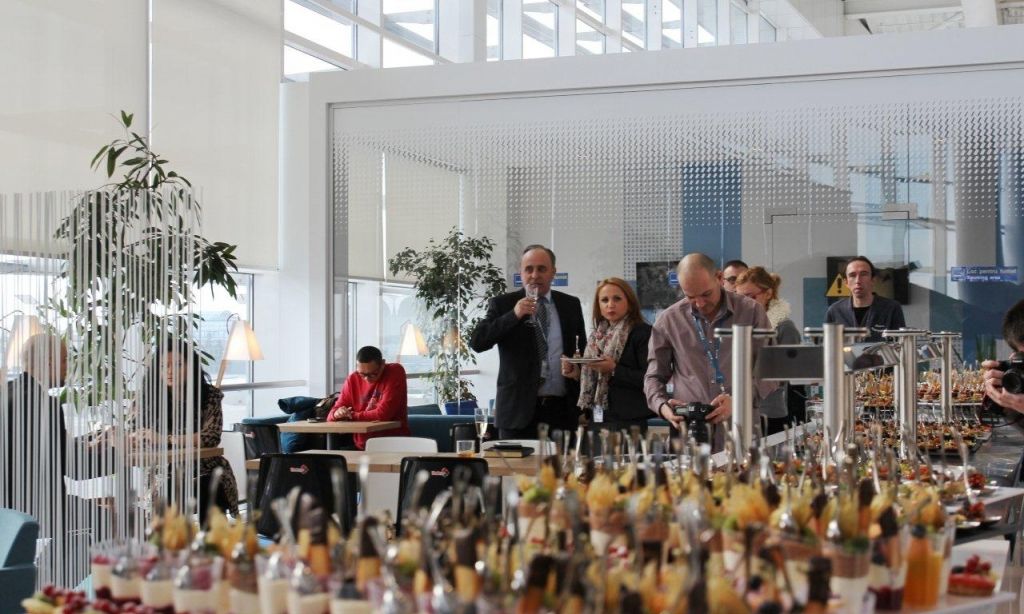 Salon Business Aeroportul Henri Coanda - Imagine 20