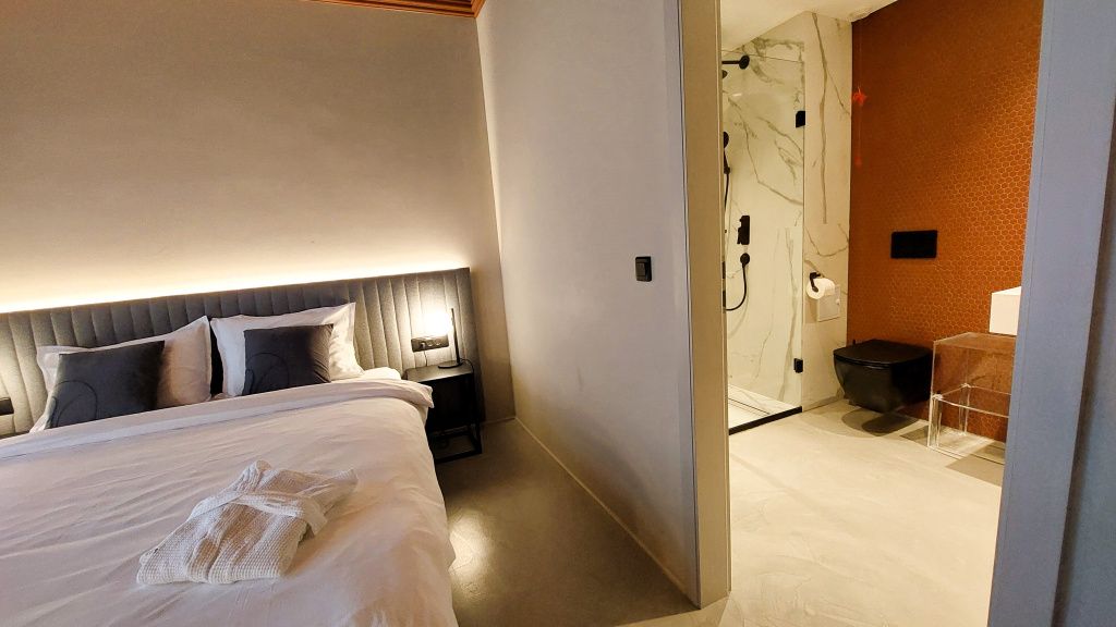 GALERIE FOTO | Cum arată apartamentele milionarei Anja Graf din centrul Capitalei - Imagine 70