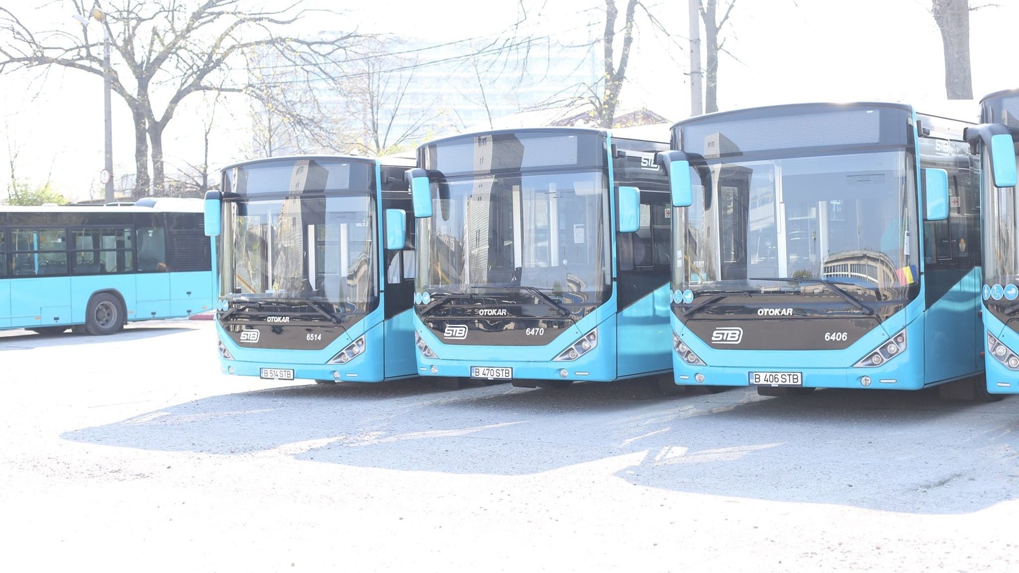 Autobuzele liniei 361 vor opri și în stația „Piața Unirii 1”