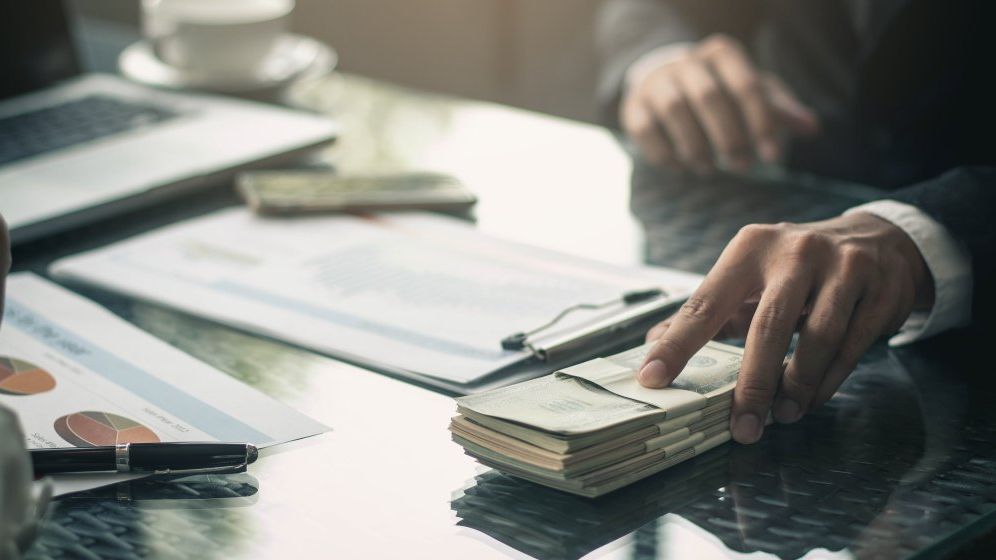 Preşedintele Consiliului Investitorilor Străini: Pachetul de măsuri fiscale este o veste foarte proastă pentru investitori