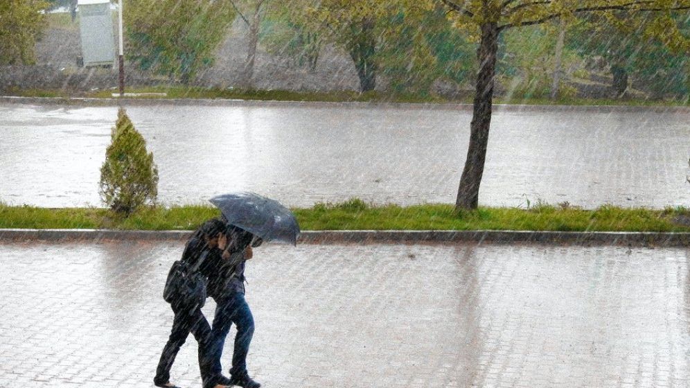 Avertisment ANM: Cod portocaliu și Cod galben de instabilitate atmosferică. Zonele vizate