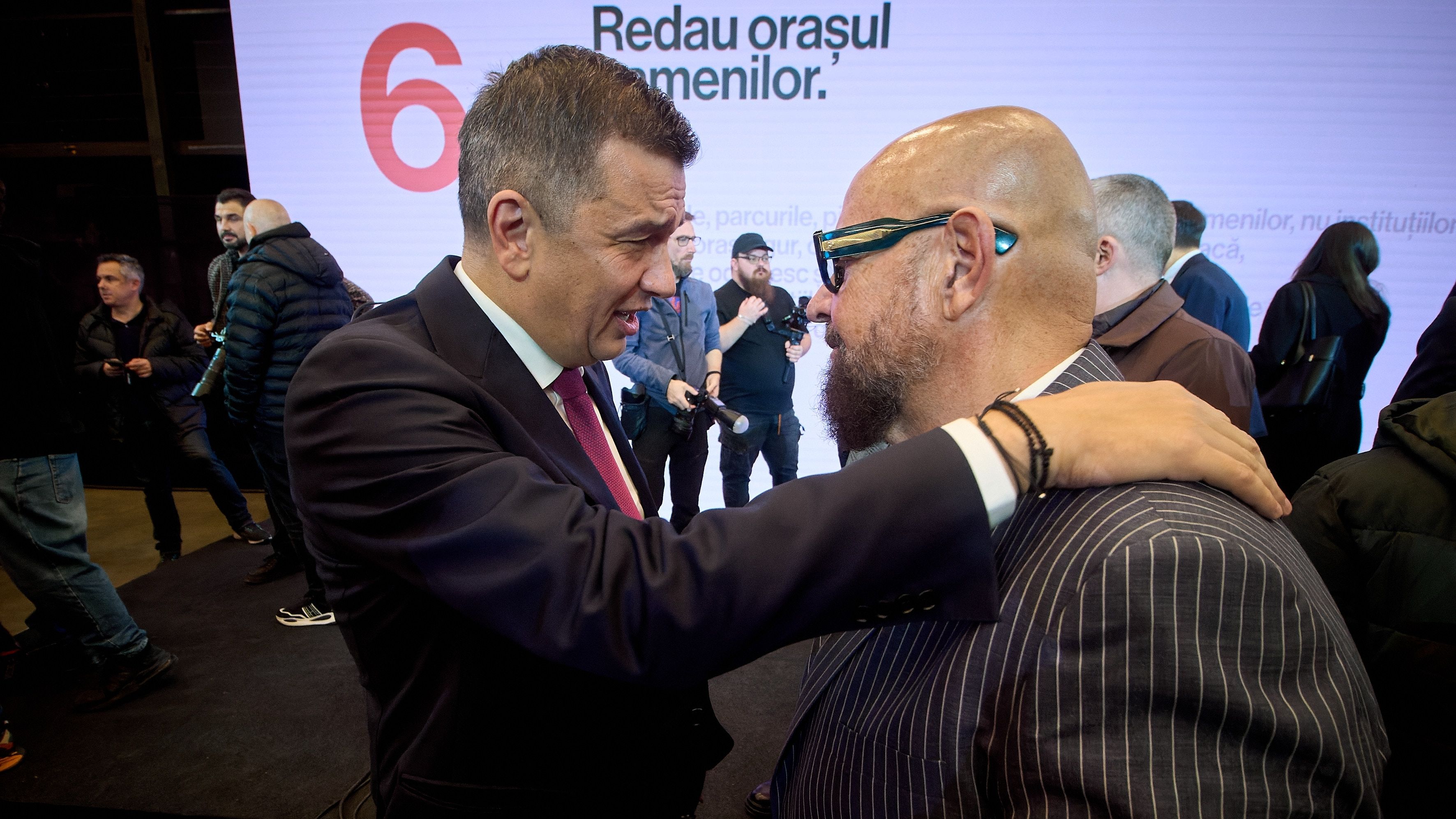 Grindeanu spune că ar susține căsătoriile gay, dacă ar ajunge premier: ”Este treaba lor și trebuie să aibă și ei drepturi”
<br>