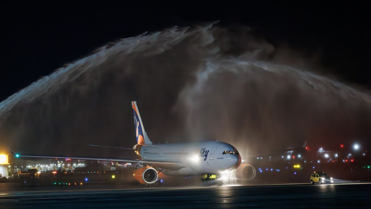 București - New York cu avionul: au fost puse în vânzare biletele. Ce prețuri are HiSky pentru cei care vor să plece în SUA