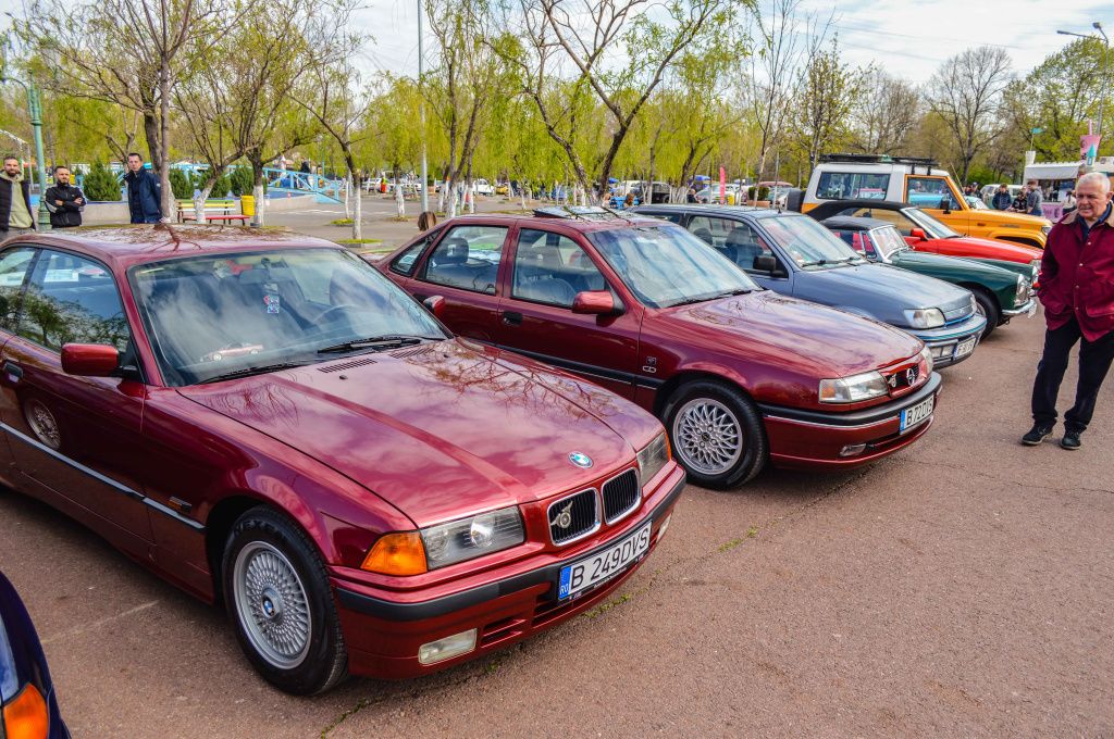 FOTO | Retroparada Primăverii: Ce am văzut la cea mai mare expoziție de mașini retro din țară - Imagine 30