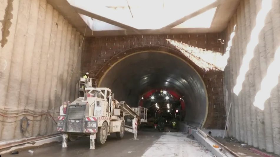 S-a finalizat forarea celui mai lung tunel rutier din România. Când va fi deschisă circulația