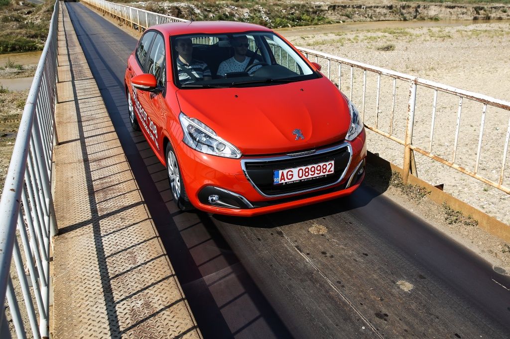 Peugeot 208 facelift - Imagine 22