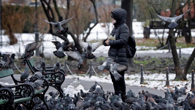 INS: România a înregistrat un număr RECORD de decese în noiembrie 2020