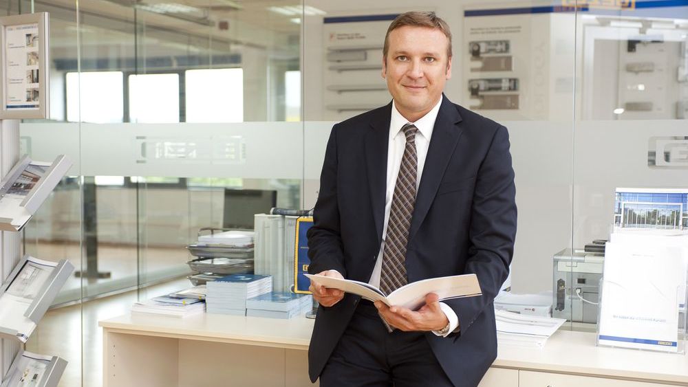 Producatorul german de actionare a usilor GEZE, afaceri de peste 3 mil. euro la nivel local: "Ne asteptam la un plus de 10% in acest an"