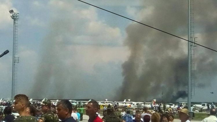 UPDATE: Pilotul aeronavei MIG 21 Lancer, prabusita la Fetesti, a murit