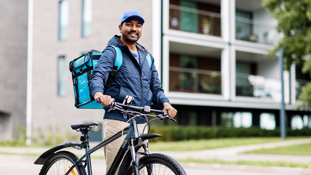 Ce salarii se câștigă în domeniile în care România aduce personal străin. În 2024 vor putea munci 140.000 muncitori străini