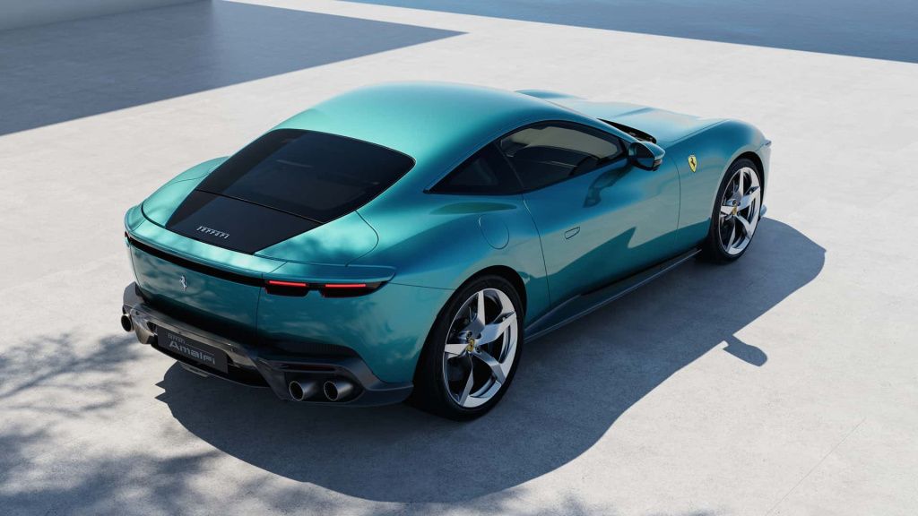 FOTO | Ferrari și-a prezentat noul model de buget. Are 4 locuri și un motor V8 - Imagine 6