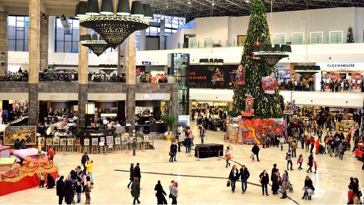 INFOGRAFIC: Cum arata profilul cumparatorului din mall-uri