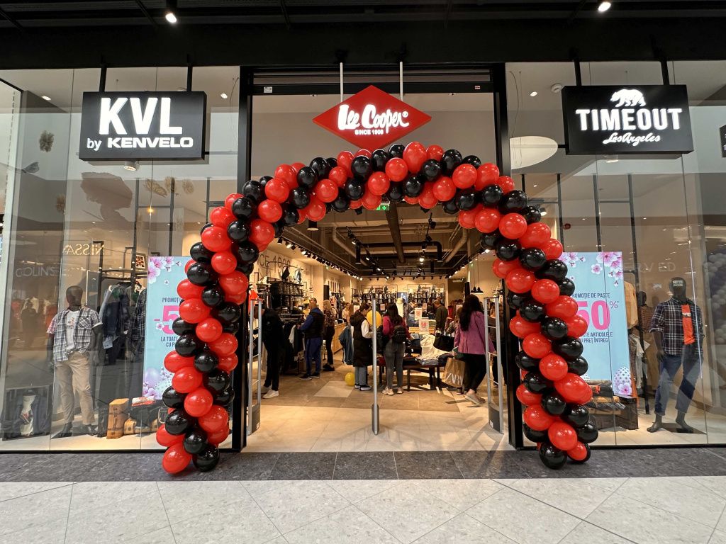 GALERIE FOTO | Argeș Mall, cel mai mare centru comercial din județ, a fost deschis - Imagine 11