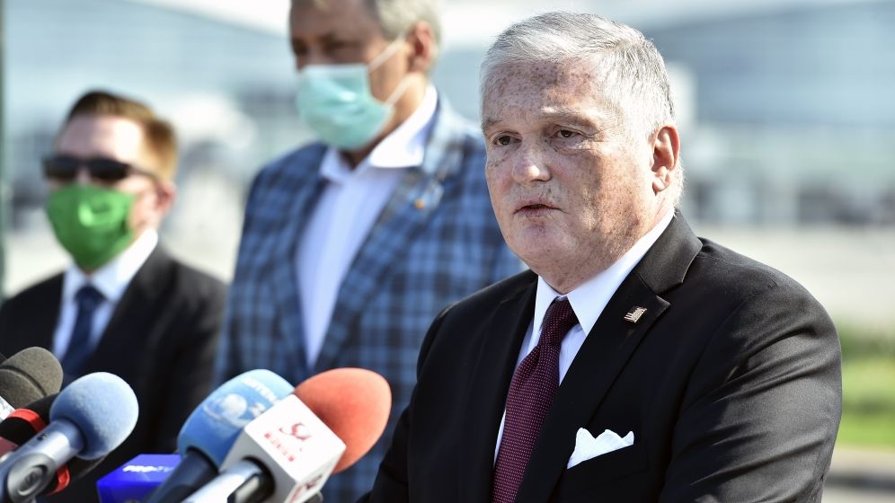 Ambasadorul SUA, critica presa din România "abonata" la banii Huawei