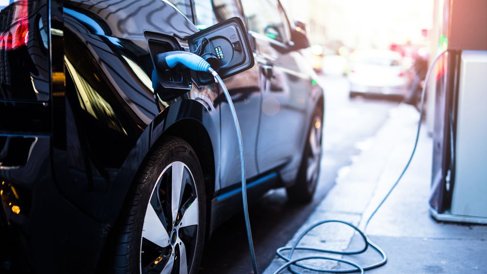 TOP 5 cele mai bine și cele mai prost pregătite orașe europene pentru tranziția la mașini electrice