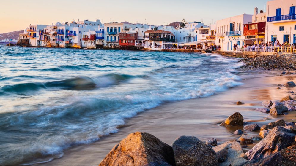 Noi reguli pentru românii care merg în vacanță în Grecia