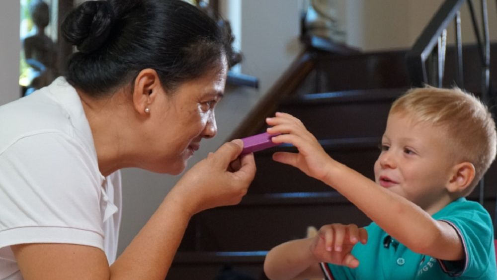 Lider agenție de recrutare: În Ungaria, angajații filipinezi ajung în țară în 45 zile, dar în România vorbim de o perioadă de 5-6 luni