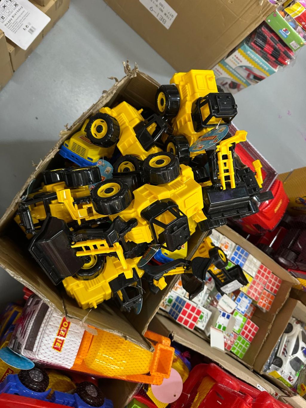 GALERIE FOTO | Controale ANPC la Complexul Comercial Doraly: Ce nereguli a găsit Piedone la fața l - Imagine 5