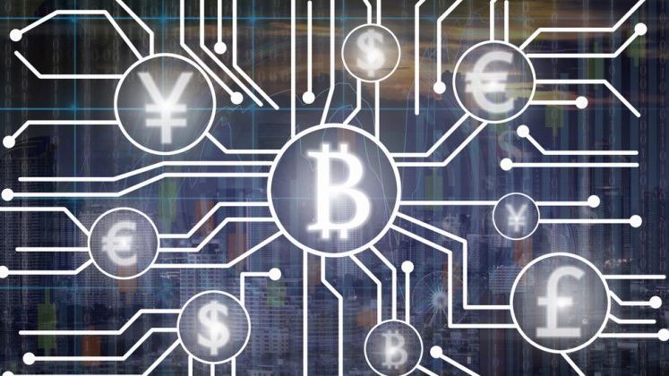 Criptomonedele, promovate de vedete in timp ce sefii bancilor avertizeaza ca Bitcoin este o "frauda"