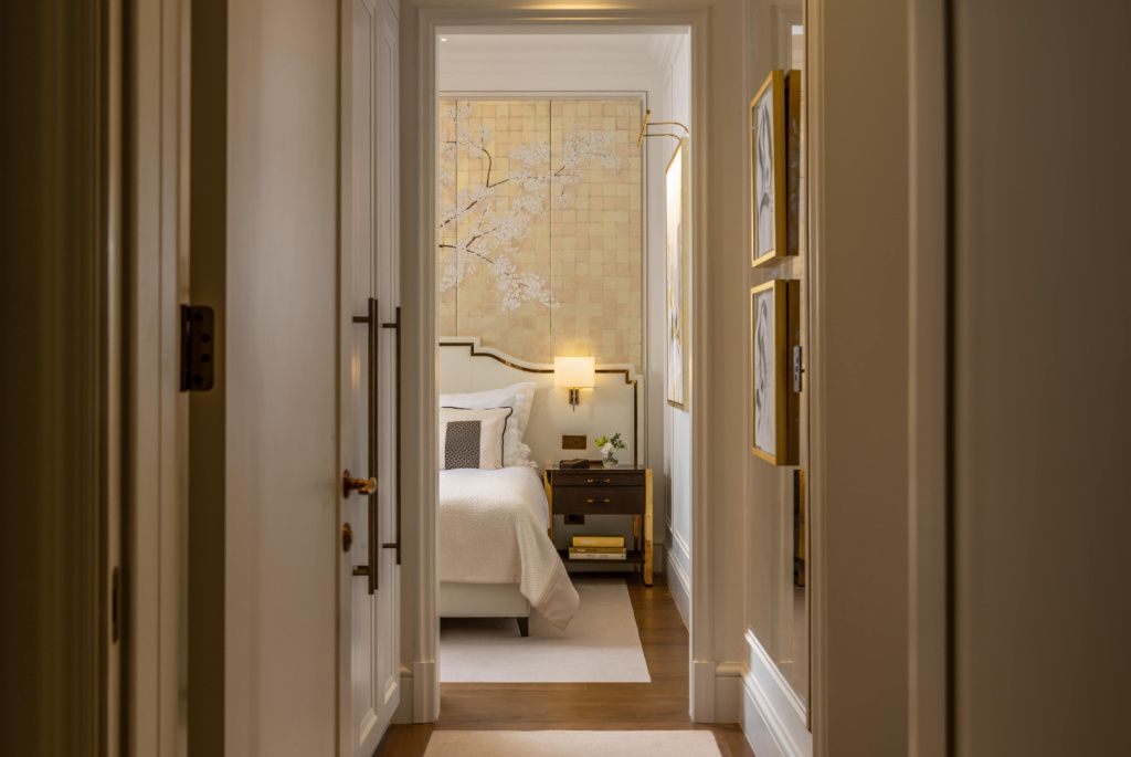 FOTO | Hotelul Corinthia se deschide: cum arată camerele și cât costă o noapte - Imagine 1