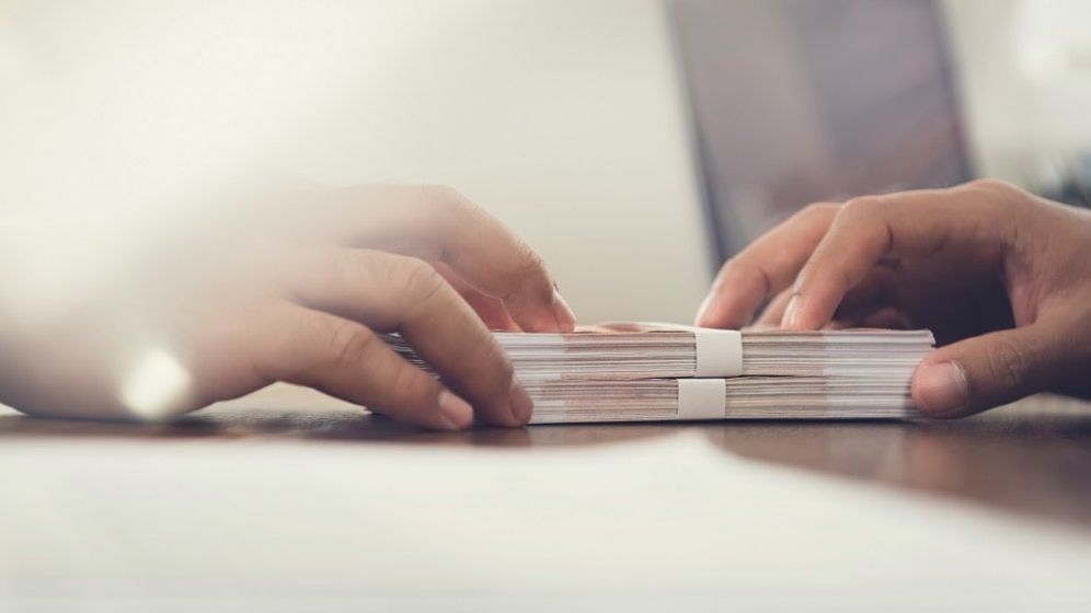 Anghel (ANPC): Propun amânarea cu 90 de zile a plăţii ratelor bancare din perspectiva afectării interesului economic al consumatorului