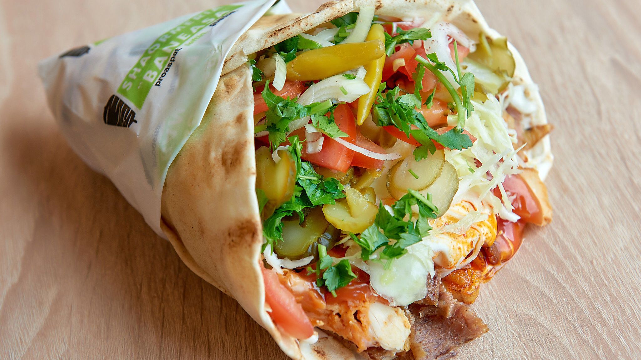 Idei de afaceri la cheie | Franciza Shaormeria Băneasa: cât te costă și de ce ai nevoie pentru a deschide un restaurant fast-food