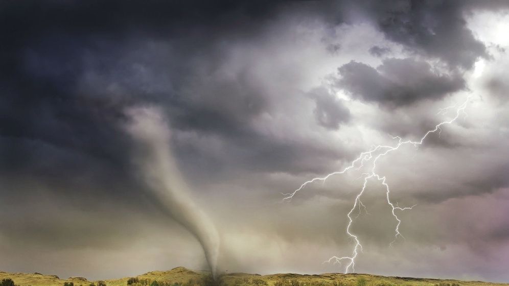 VIDEO: Tornadă devastatoare în Cehia. Peste 100 de persoane au fost rănite și cel puțin patru au murit