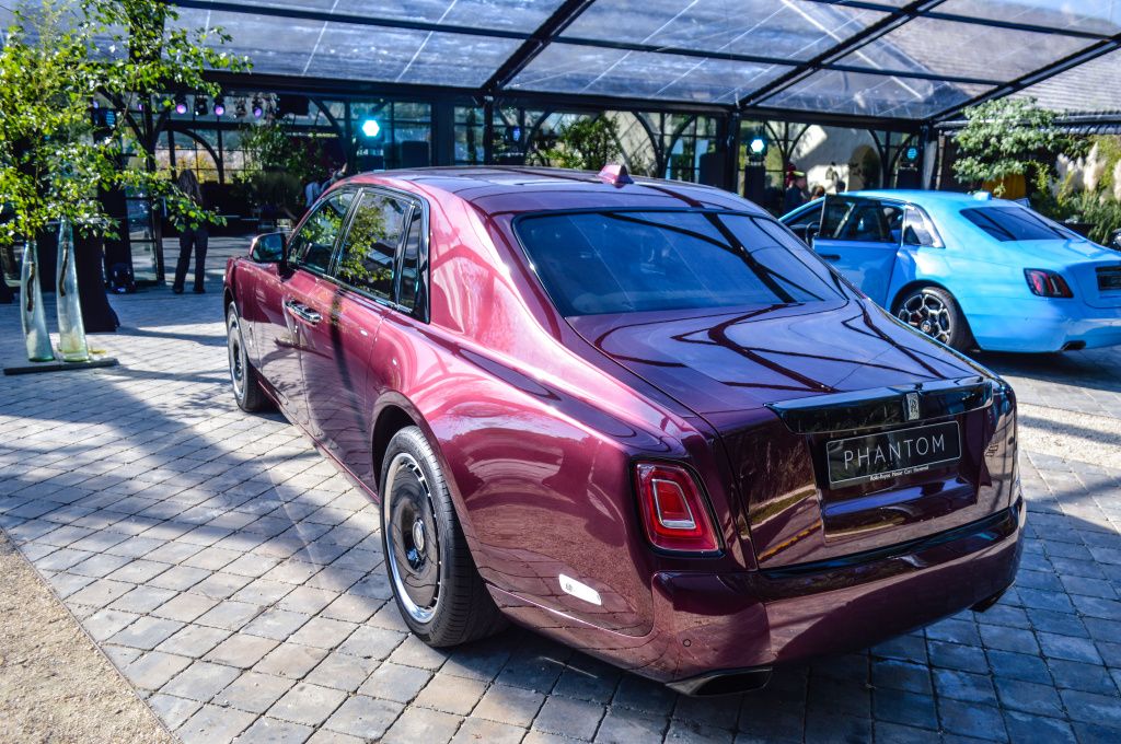 GALERIE FOTO | Rolls-Royce aduce mai multe premiere europene importante la București - Imagine 27