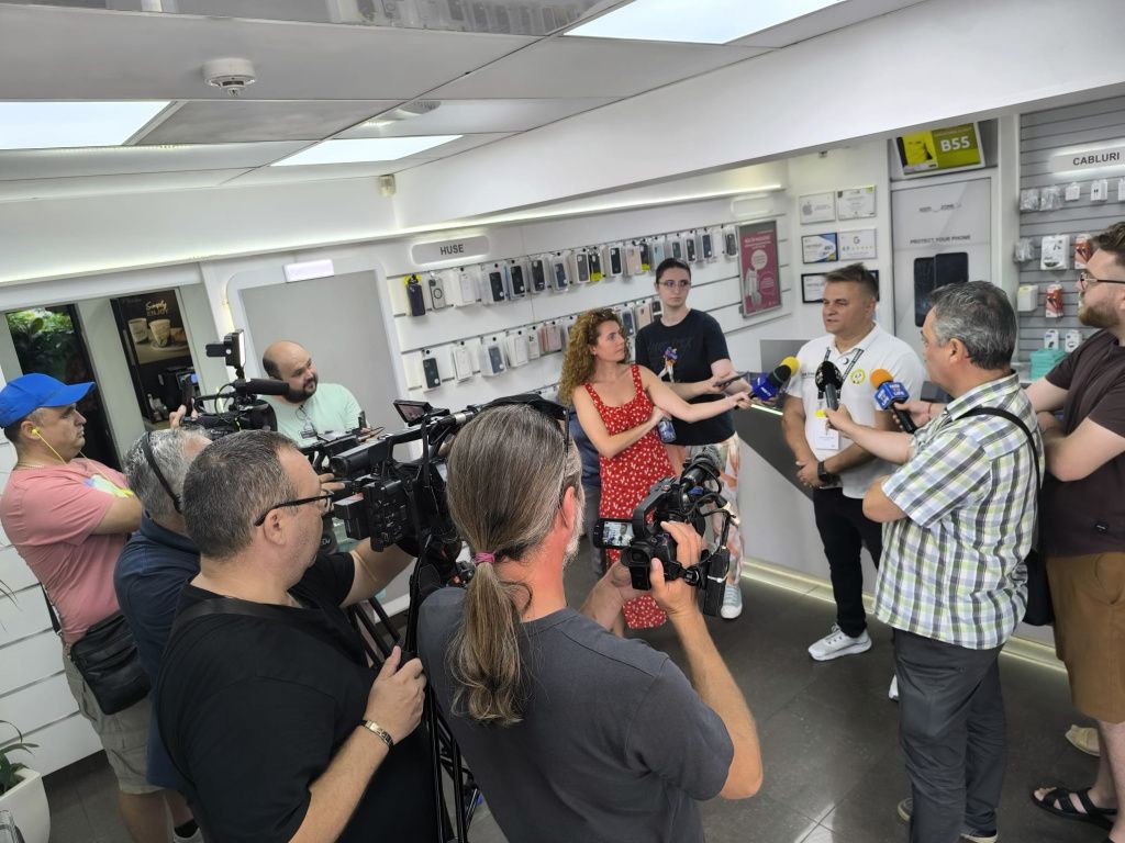 A apărut în România service-ul unde îți repari singur telefonul: unde se află și cum funcțio - Imagine 6
