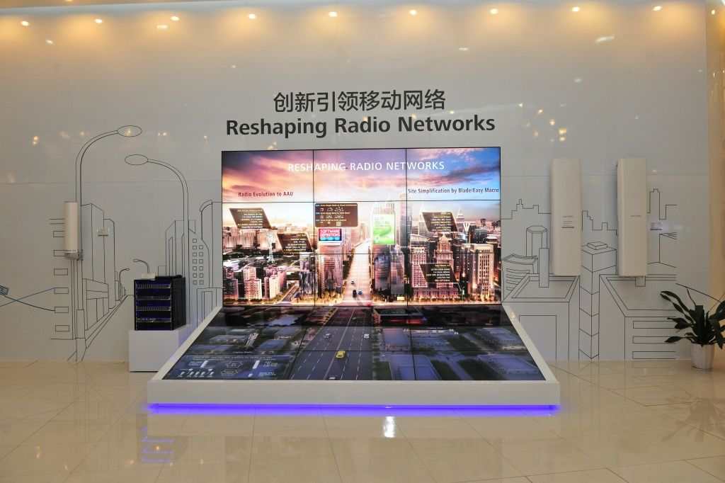 Cum arata sediul central al Huawei din Shenzhen - Imagine 5