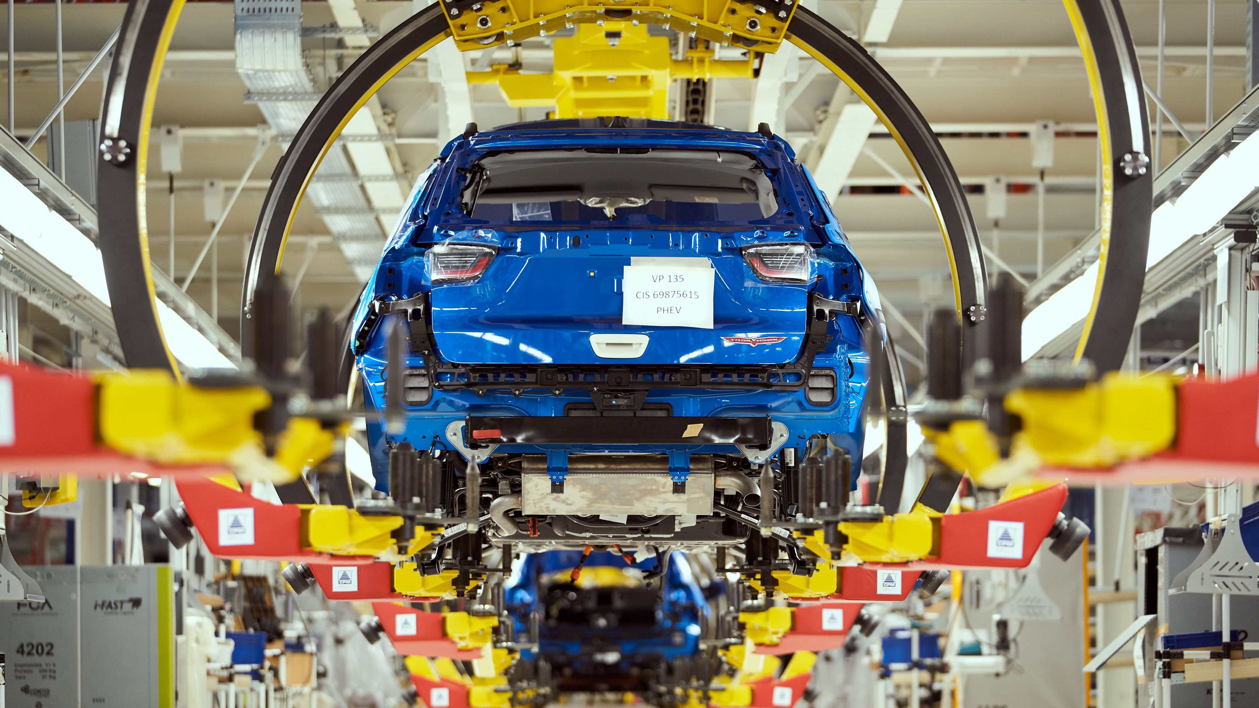 Italia își ia mâna de pe industria auto: Ajutoare de stat de peste 4,5 miliarde de euro sunt istorie