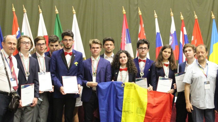 Zece premii pentru echipele Romaniei la Olimpiada Internationala de Astronomie si Astrofizica