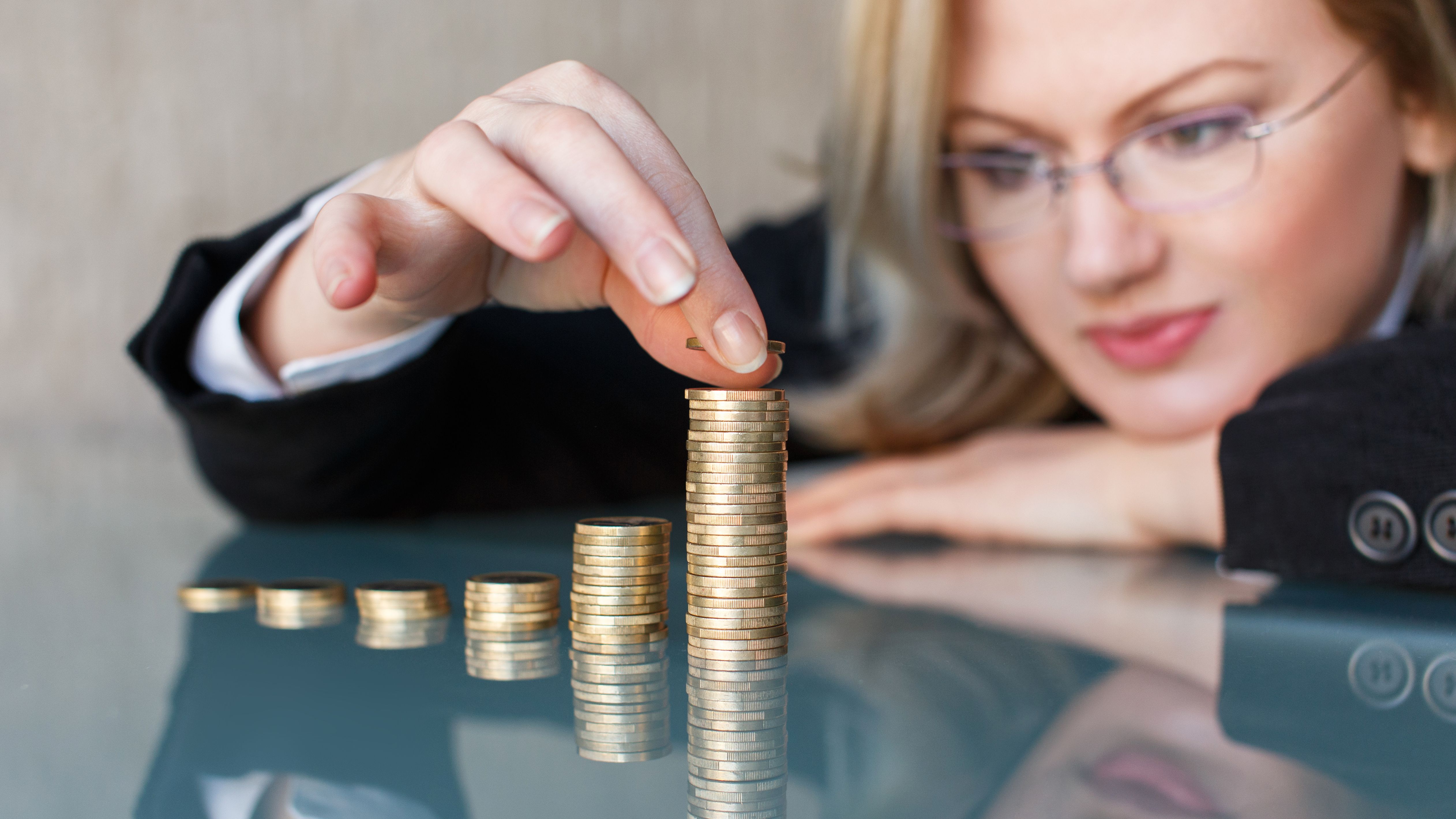 Câte românce investesc la bursă? Brokerii XTB spun că o singură țară din lume ne depășește la acest capitol