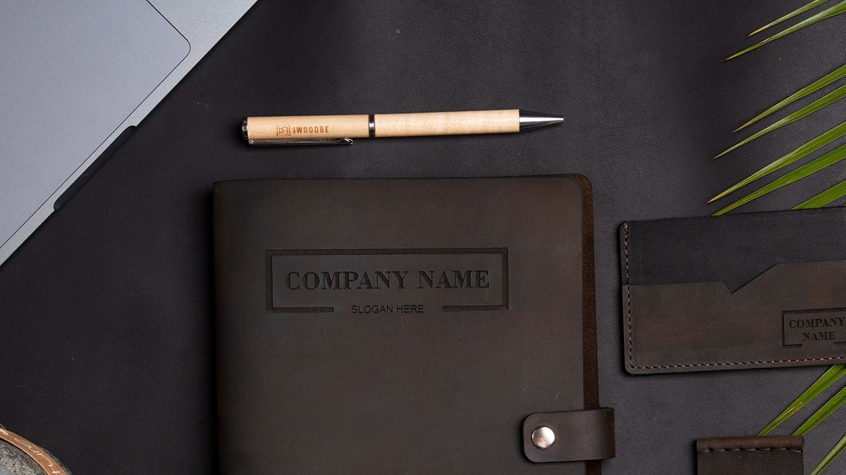 Companiile românești lasă în urmă gadgeturile de serie și aleg cadouri autentice, cu poveste