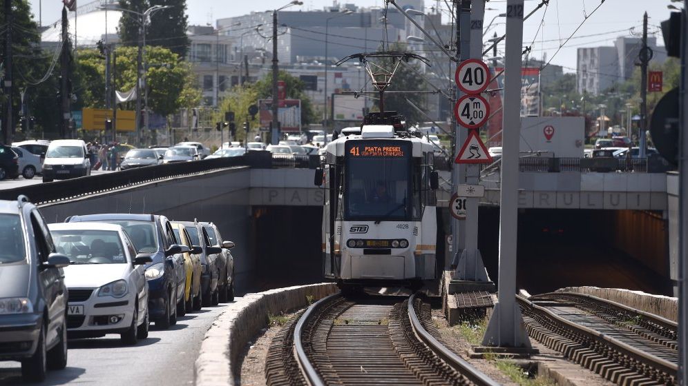 UPDATE Circulaţia tramvaielor 41, reluată în zona Podului Grant