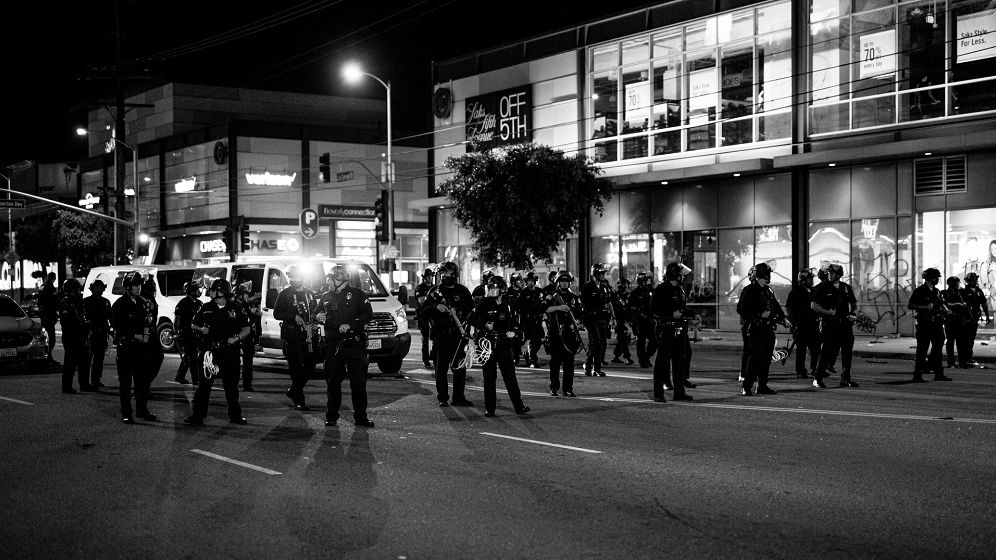 VIDEO | Proteste de amploare în Salonic: manifestanţii au aruncat cu pietre şi cocktailuri Molotov