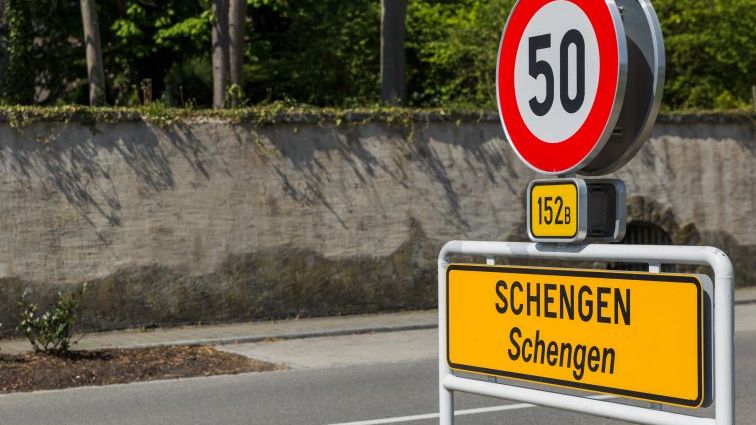 Presedintele Comisiei Europene: Trebuie sa extindem zona Schengen catre Bulgaria si Romania IMEDIAT!