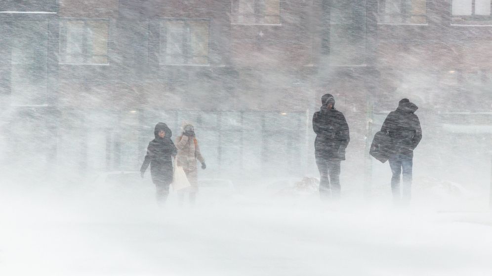 Se schimbă vremea: Cod galben de viscol și vânt puternic în mai multe județe