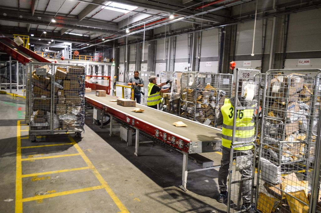 GALERIE FOTO | Cum arată cel mai mare centru logistic al Sameday - Imagine 38