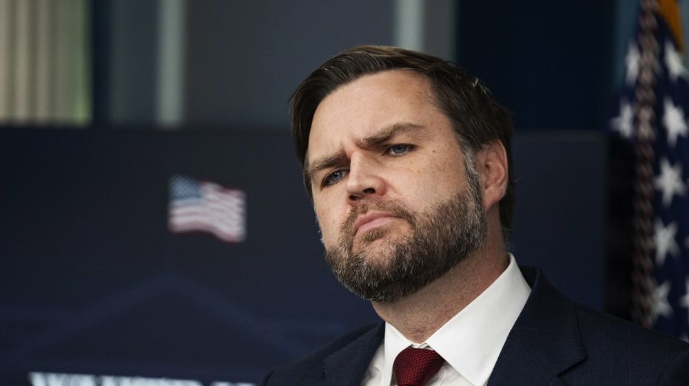 Prima reacție de la Casa Albă după înfrângerea lui Viktor Orban. JD Vance: „Mă întristează că a pierdut”