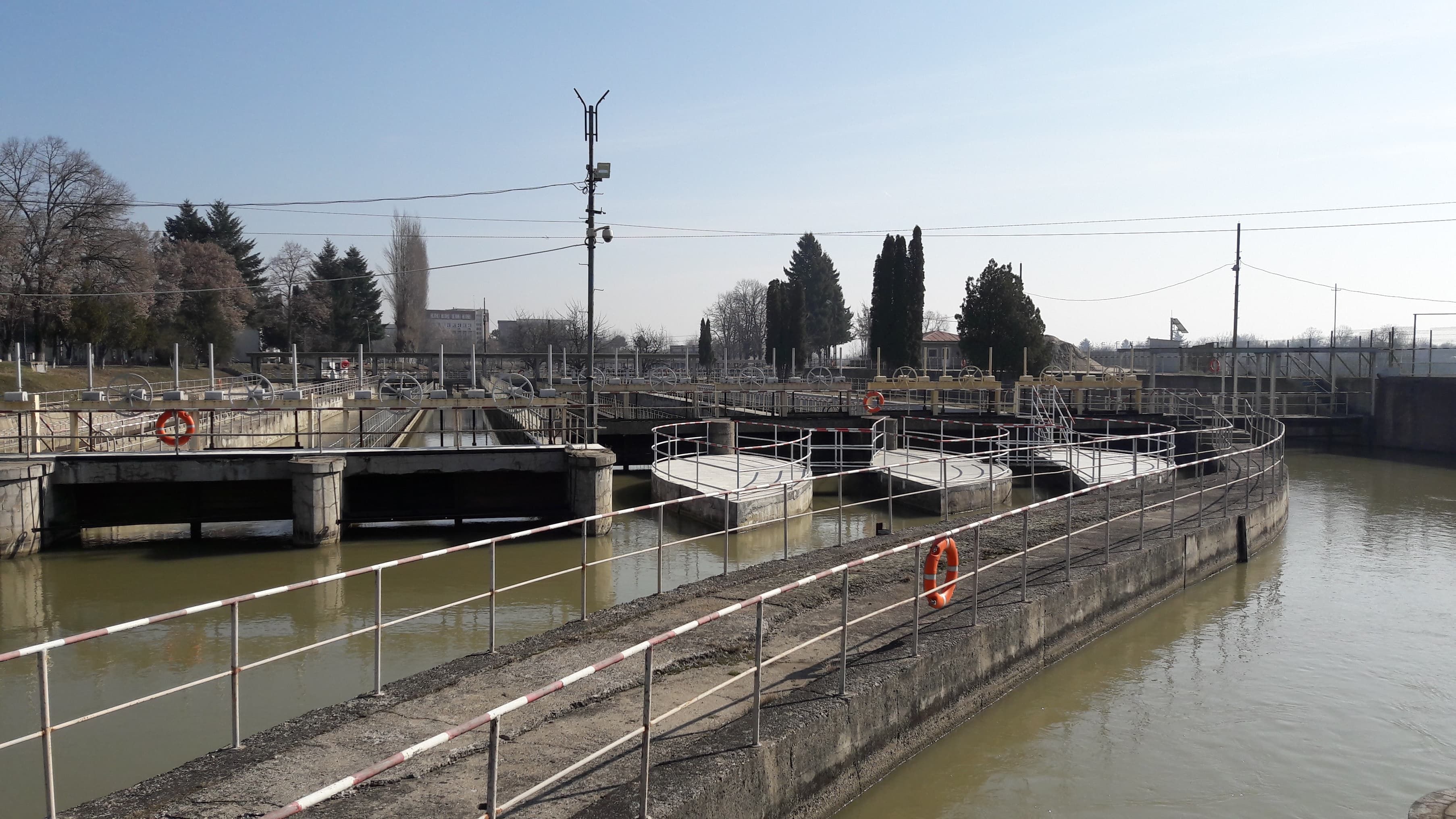 Cum ajunge apa de la statiile de tratare Apa Nova Bucuresti la robinetul locuitorilor Capitalei