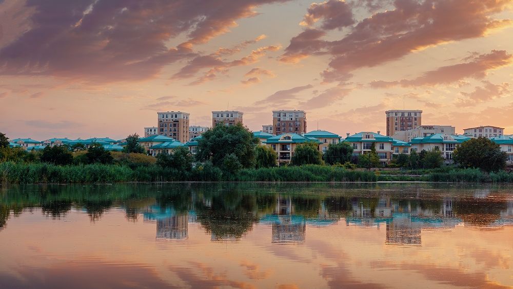 Dezvoltatorul Cosmopolis vrea să livreze încă 500 de apartamente în complexul care a depășit deja 5.100 de locuințe