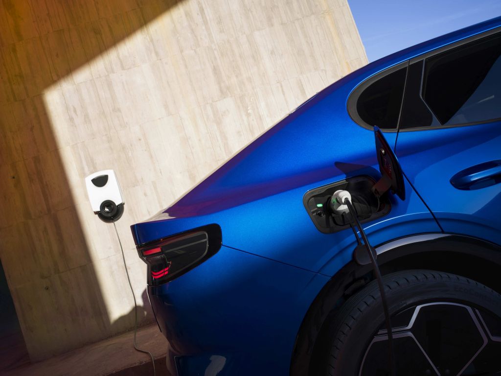 GALERIE FOTO | Ford a prezentat noul Capri, un crossover coupe electric - Imagine 12