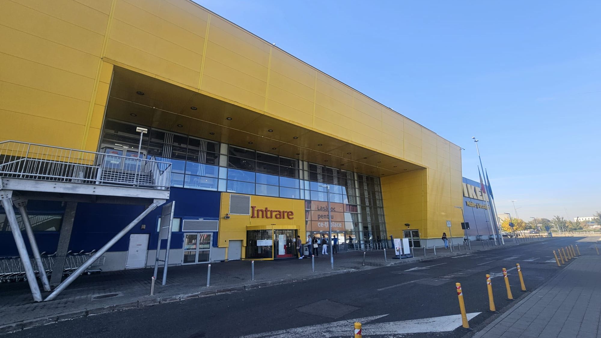 Mai puțini bani pentru mobilă, mai mult interes pentru produse practice. Șef IKEA: Românii sunt tot mai atenți la preț și amână cumpărăturile