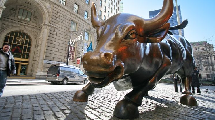 Nicio mare banca de pe Wall Street nu are estimari negative pentru 2017. Donald Trump, principalul "vinovat"