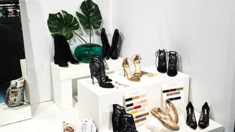 Surorile Naduh de la Smiling Shoes investesc 15.000 de euro intr-un showroom si estimeaza o crestere de 30% a business-ului pentru acest an